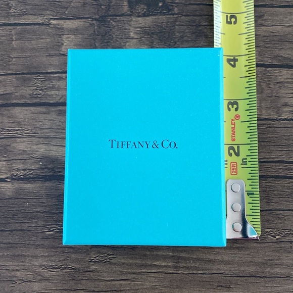 Tiffany Drawstring Pouch & Box - Picture 8 of 9